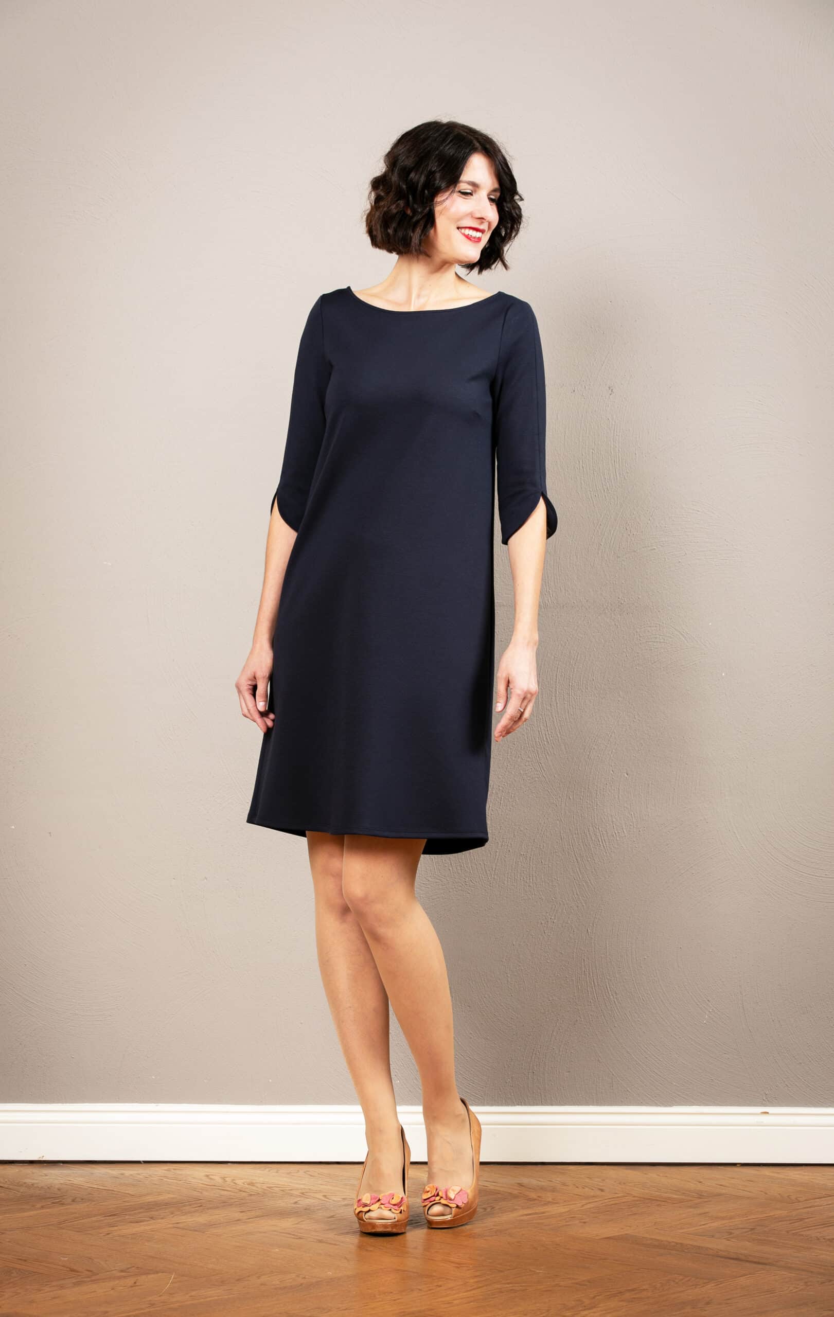Voicry Art und Weise beiläufige Frauen Oansatz Kurzhülse Minikleid gedrucktes dünnes A-Line Kleid 