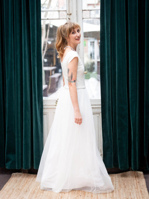 Bodenlanger, cremeweisser Brautrock mit feinem Tüll - Wanda