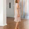 Geblümtes Sommerkleid mit V-Ausschnitt - Sunny – Bild 3