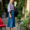 Schwingender Midirock azurblau - JOY – Bild 5