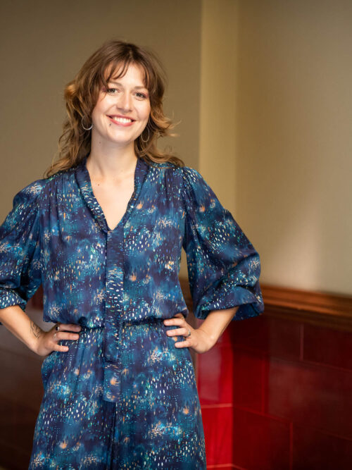 ELEGANTE SCHLUPPENBLUSE MIT WEITEN ÄRMELN – JUDY