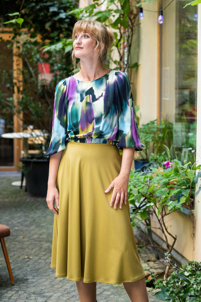 ELEGANTES CROPPED TOP – LYKKE – Bild 2