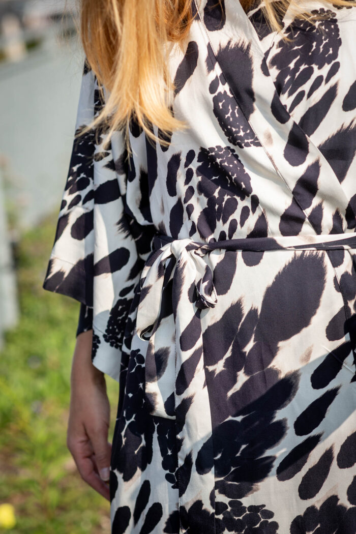 Langer, luxuriöser Kimono  - Aiko – Bild 6