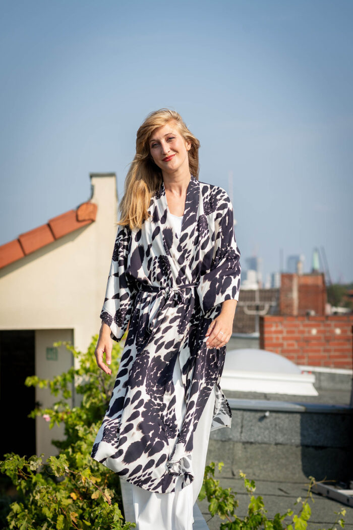 Langer, luxuriöser Kimono  - Aiko