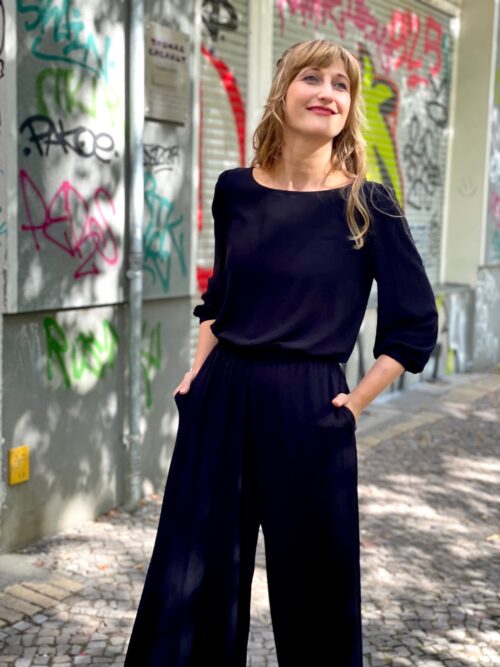Cropped Top schwarz - LYKKE