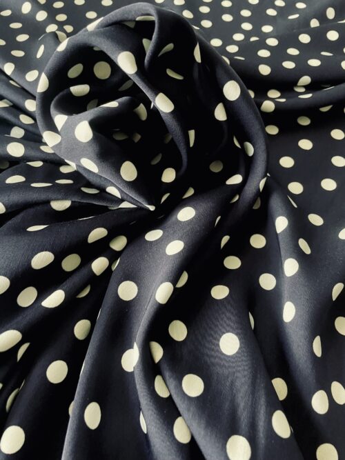Meterware Viskosesatin  "Navy Dots"
